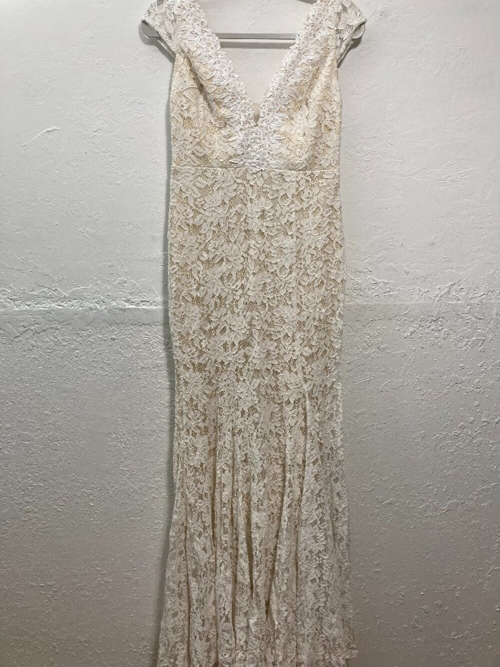 NWT Fashion Nova Lacey Dreams Gown Bridal Prom Romantic Ethereal Ivory Mermaid S